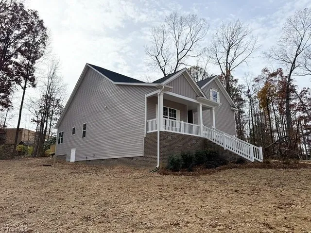 $354,400 | 6935 Tia Court, Thomasville, NC 27360