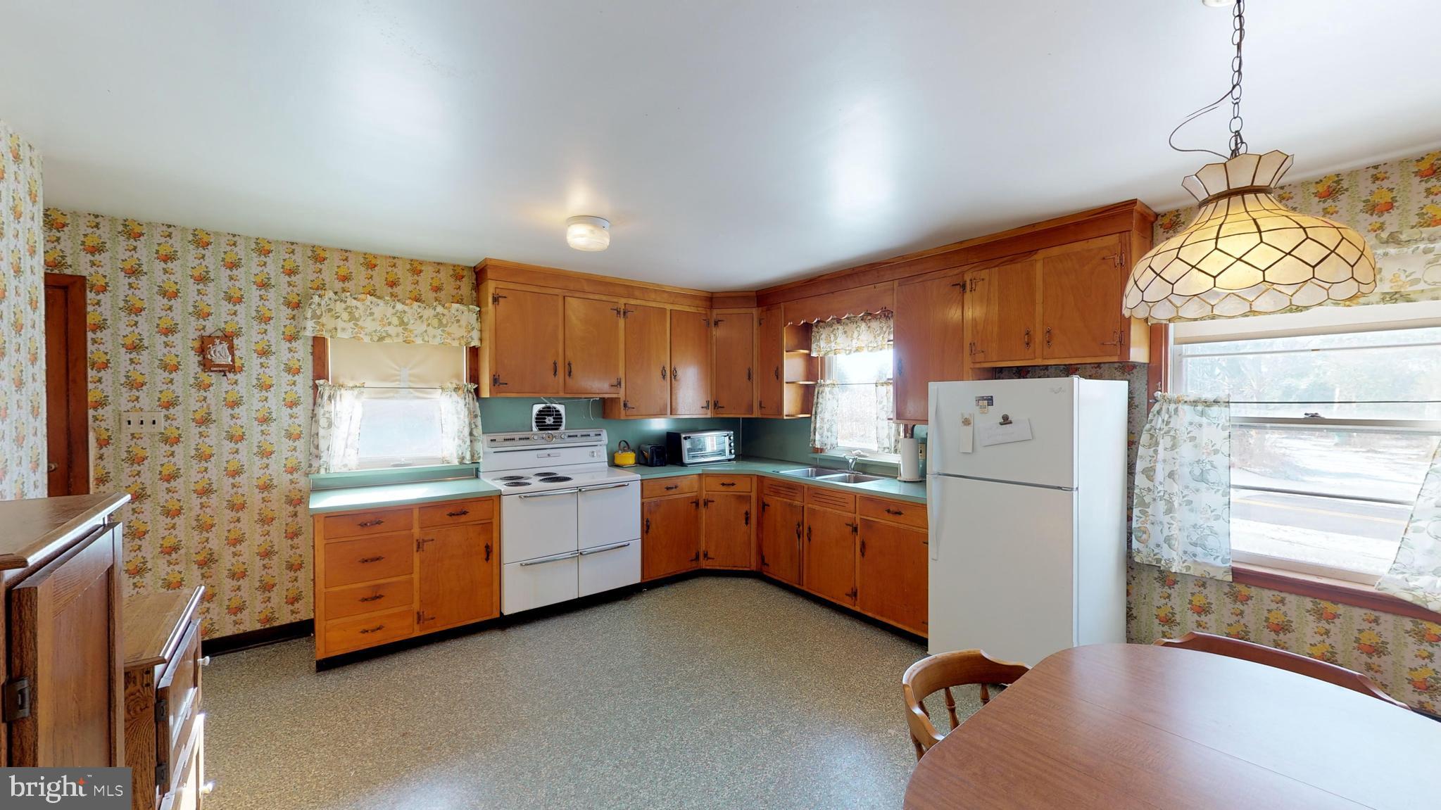 145 Elephant Road Dublin, PA 18917 - Photo 5 of 26 Gallery Image 5