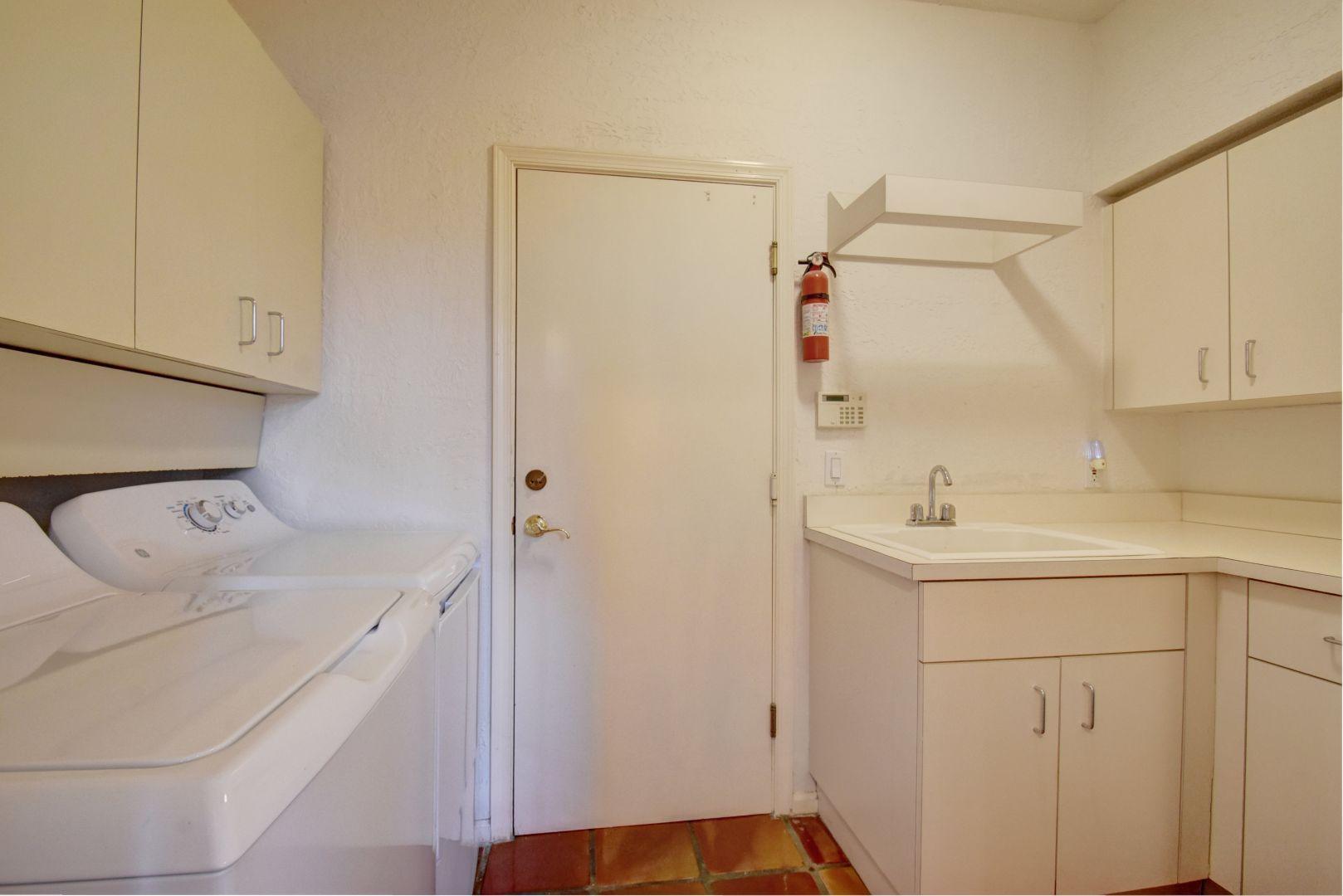 4567 Northwest 25th Way Boca Raton, FL 33434 - Photo 34 of 47 38_Laundry