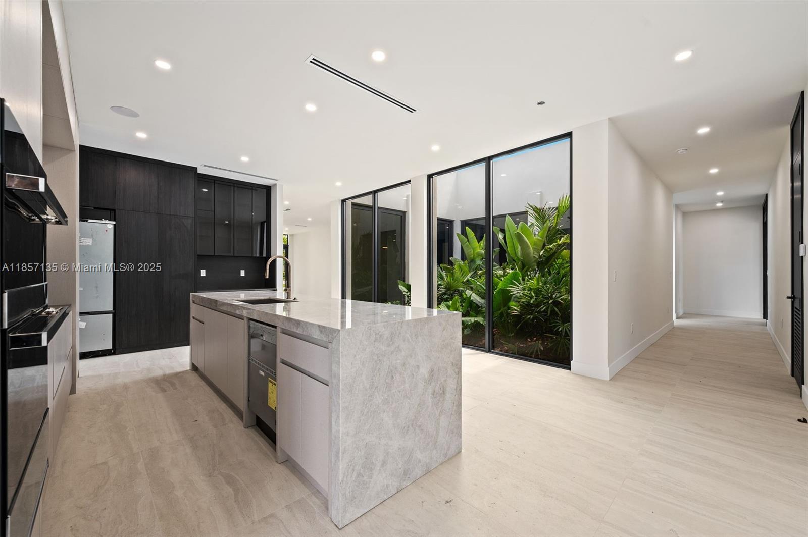 2940 Southwest 63rd Avenue Miami, FL 33155 - Photo 12 of 45