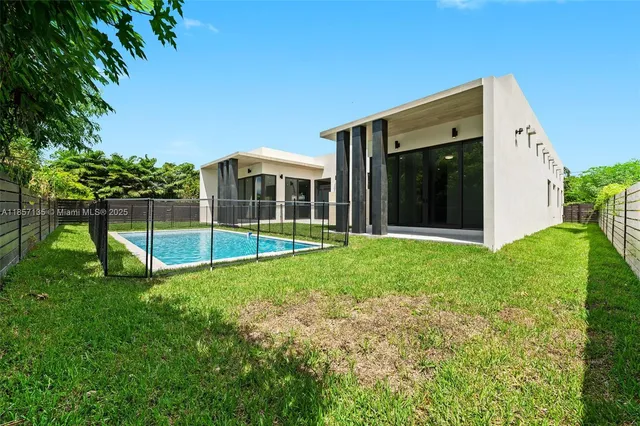 $2,995,000 | 2940 Southwest 63rd Avenue, Miami, FL 33155