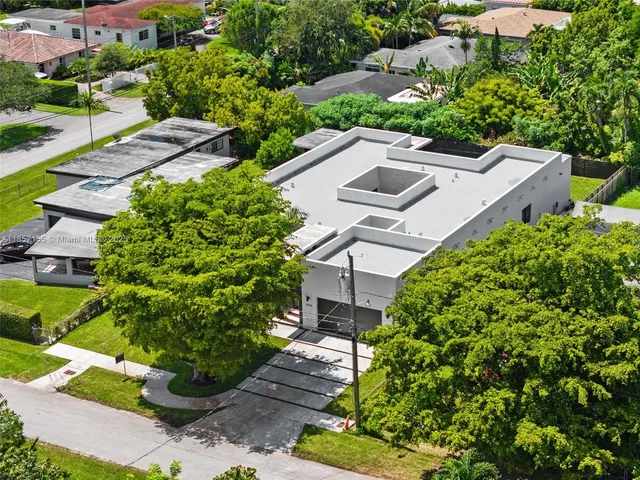 $2,995,000 | 2940 Southwest 63rd Avenue, Miami, FL 33155