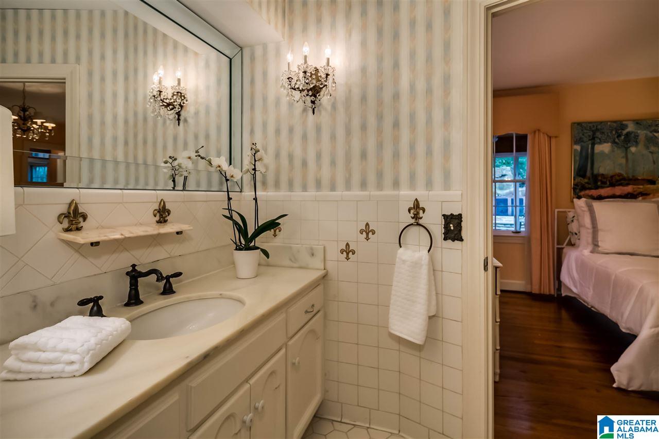 3315 Brookwood Road Birmingham, AL 35223 - Photo 36 of 50