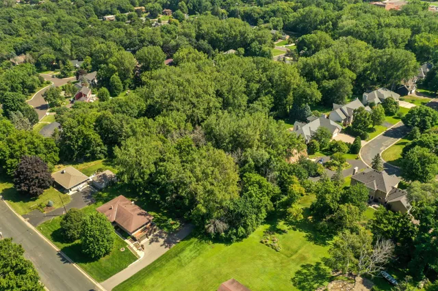 $225,000 | 13-xx Clement Street, Mendota Heights, MN 55118