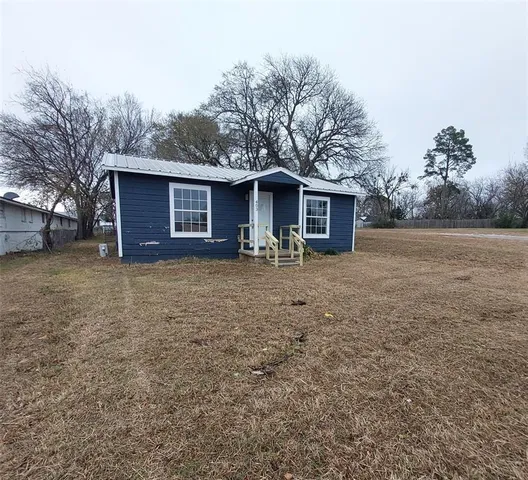 $79,900 | 403 East Sears Street, Denison, TX 75021
