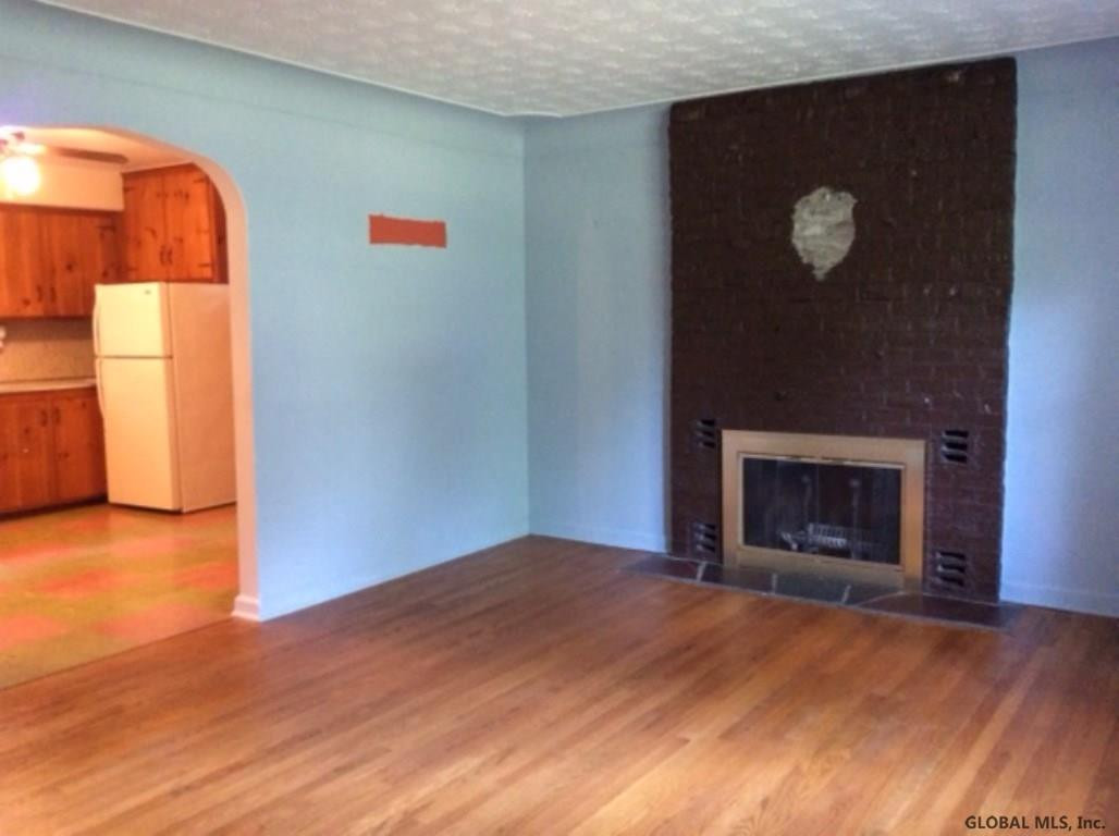 27 Bluff Road Rotterdam, NY 12306 - Photo 3 of 19 Photo 3