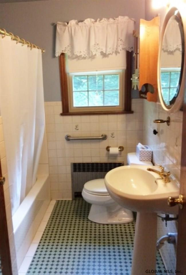 27 Bluff Road Rotterdam, NY 12306 - Photo 8 of 19 Photo 8