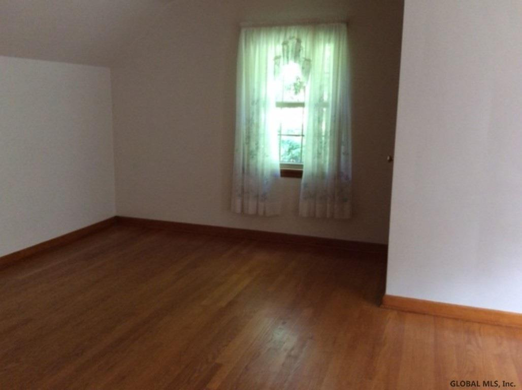 27 Bluff Road Rotterdam, NY 12306 - Photo 10 of 19 Photo 10