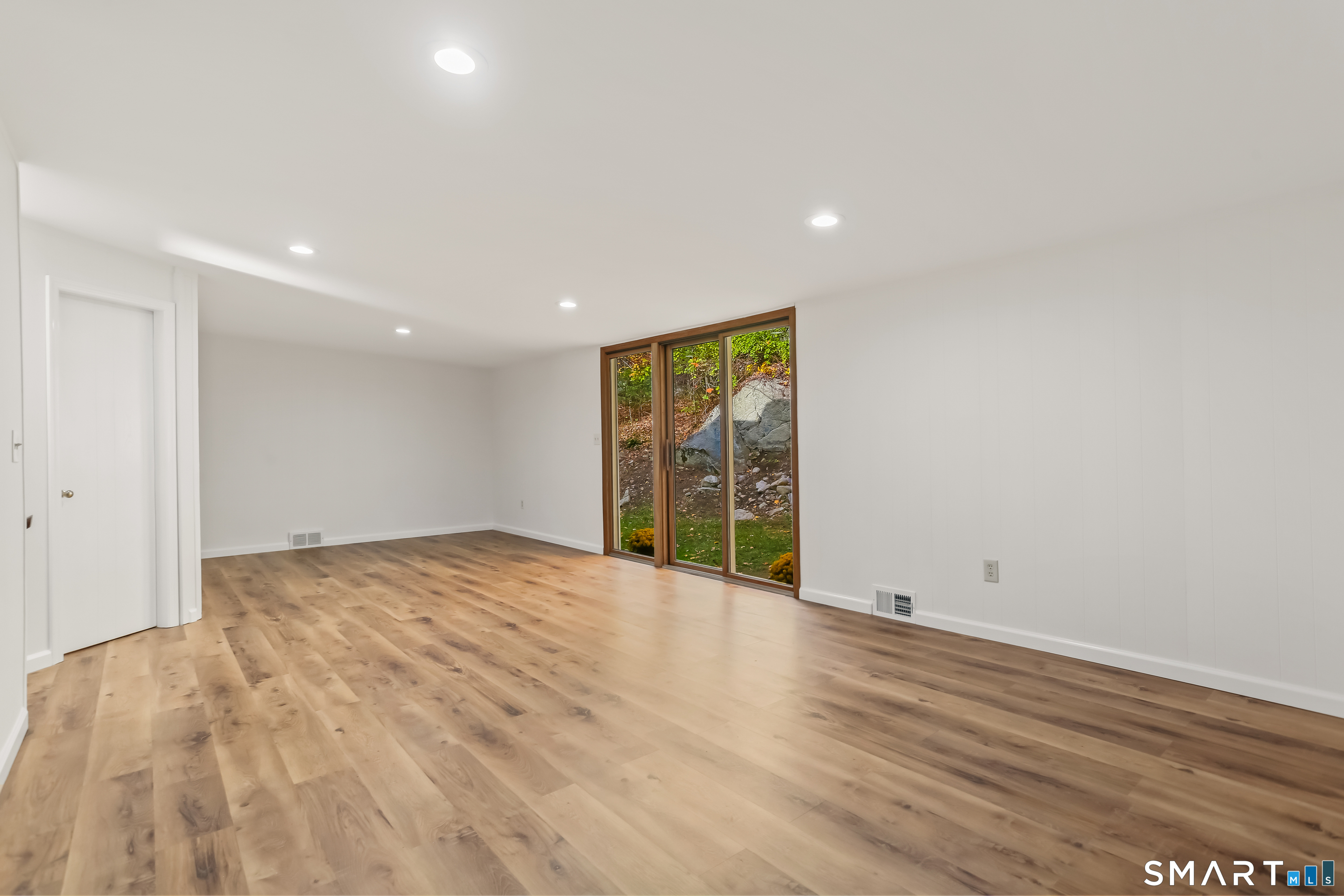 172 Mather Street Wilton, CT 06897 - Photo 14 of 31