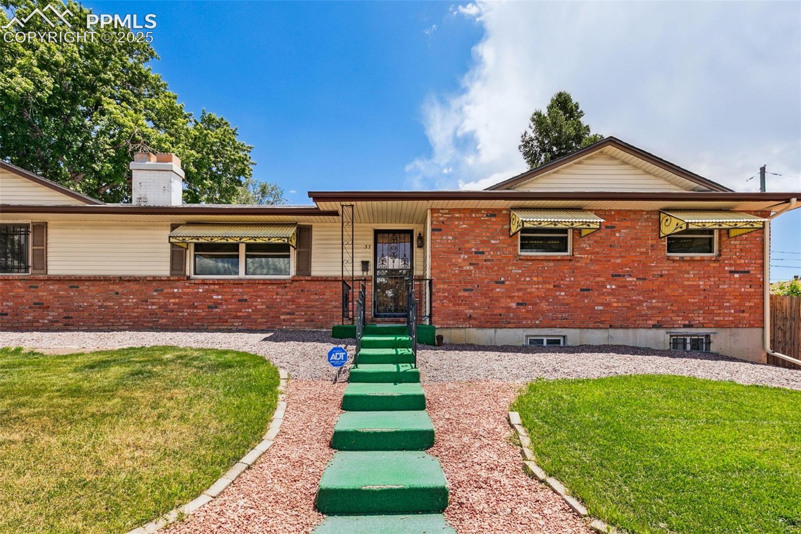 37 South Chelton Road Colorado Springs, CO 80910 - Photo 1 of 39
