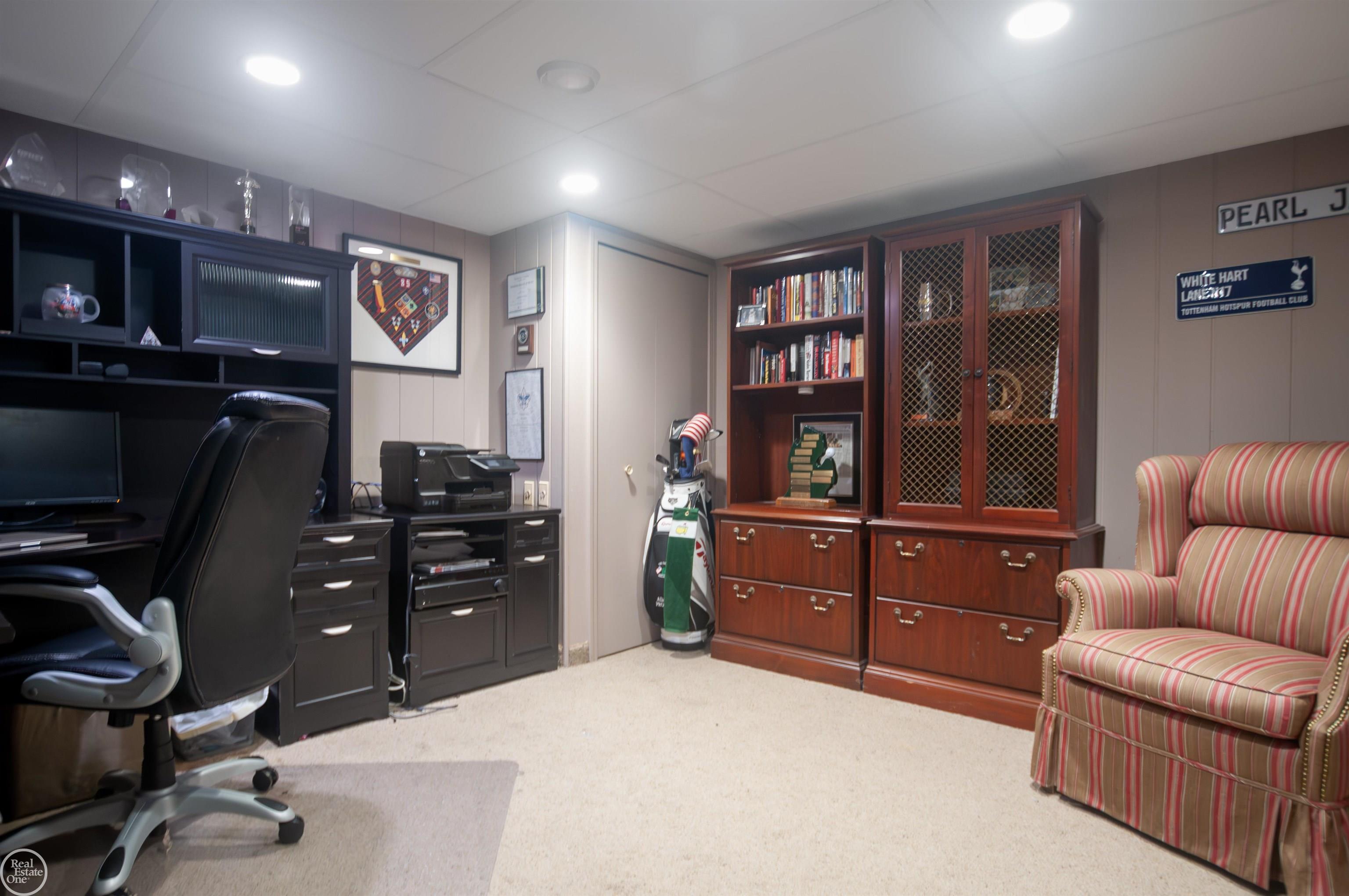 738 Ballantyne Road Grosse Pointe, MI 48236 - Photo 37 of 51 50154808-679c5538-05f3-4325-8c83-1698370bdb6b.JPG