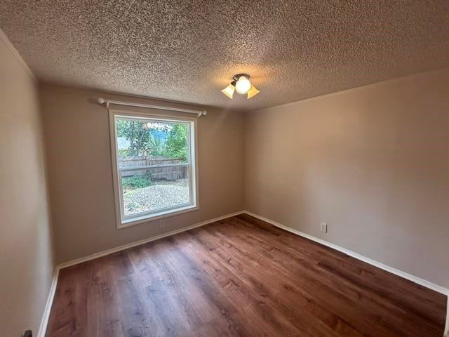 400 Schantz Road Yreka, CA 96097 - Photo 12 of 18 Gallery Image 12