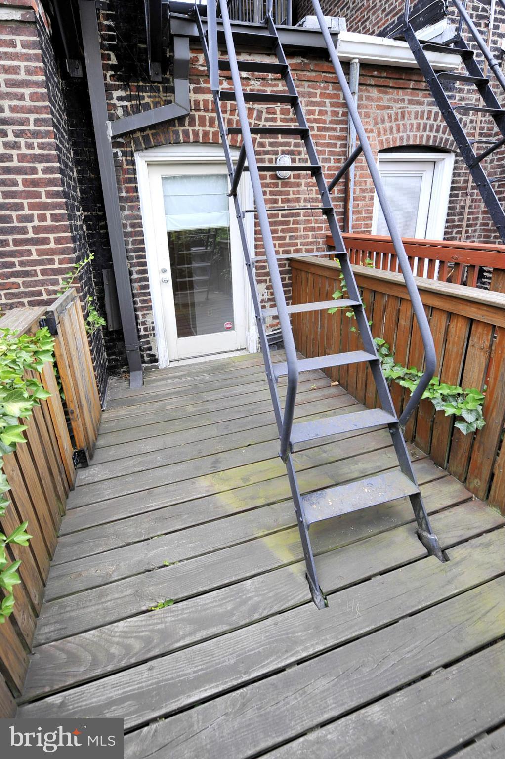 2011 Columbia Road Northwest, Unit 4 Washington, DC 20009 - Photo 13 of 22 Exterior (Rear)