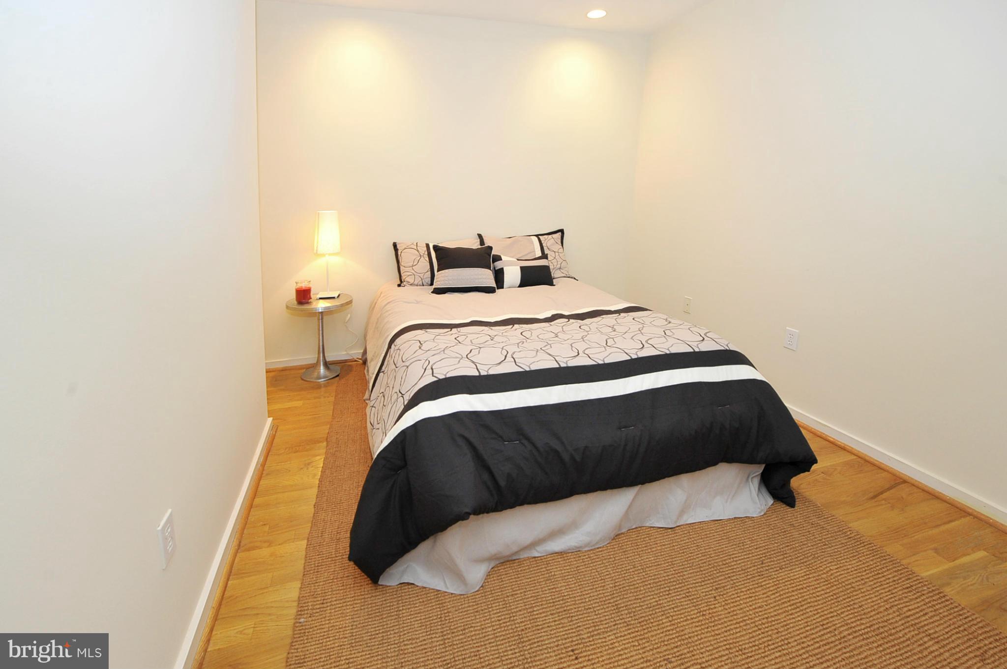 2011 Columbia Road Northwest, Unit 4 Washington, DC 20009 - Photo 14 of 22 2nd Bedroom