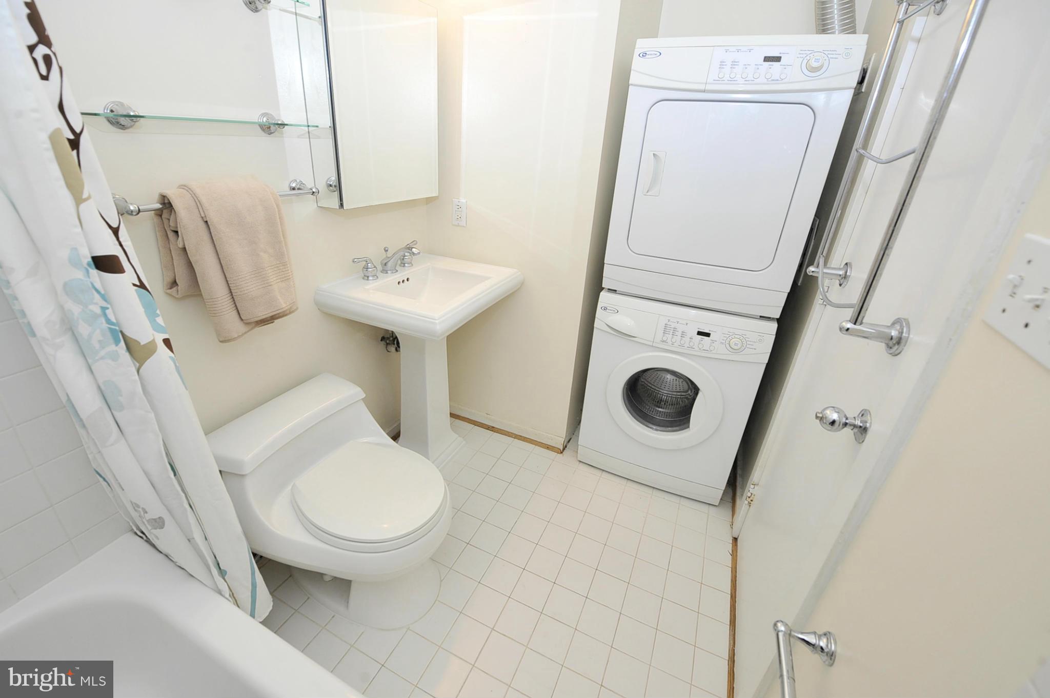 2011 Columbia Road Northwest, Unit 4 Washington, DC 20009 - Photo 16 of 22 Washer/dryer