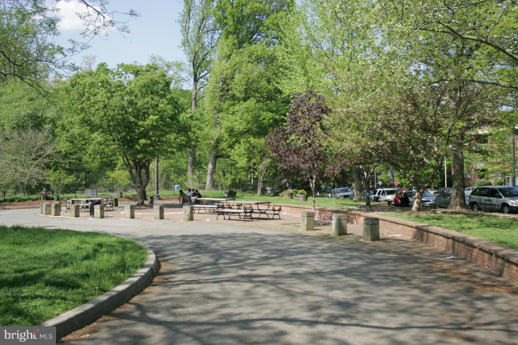 2011 Columbia Road Northwest, Unit 4 Washington, DC 20009 - Photo 18 of 22 Kalorama Park