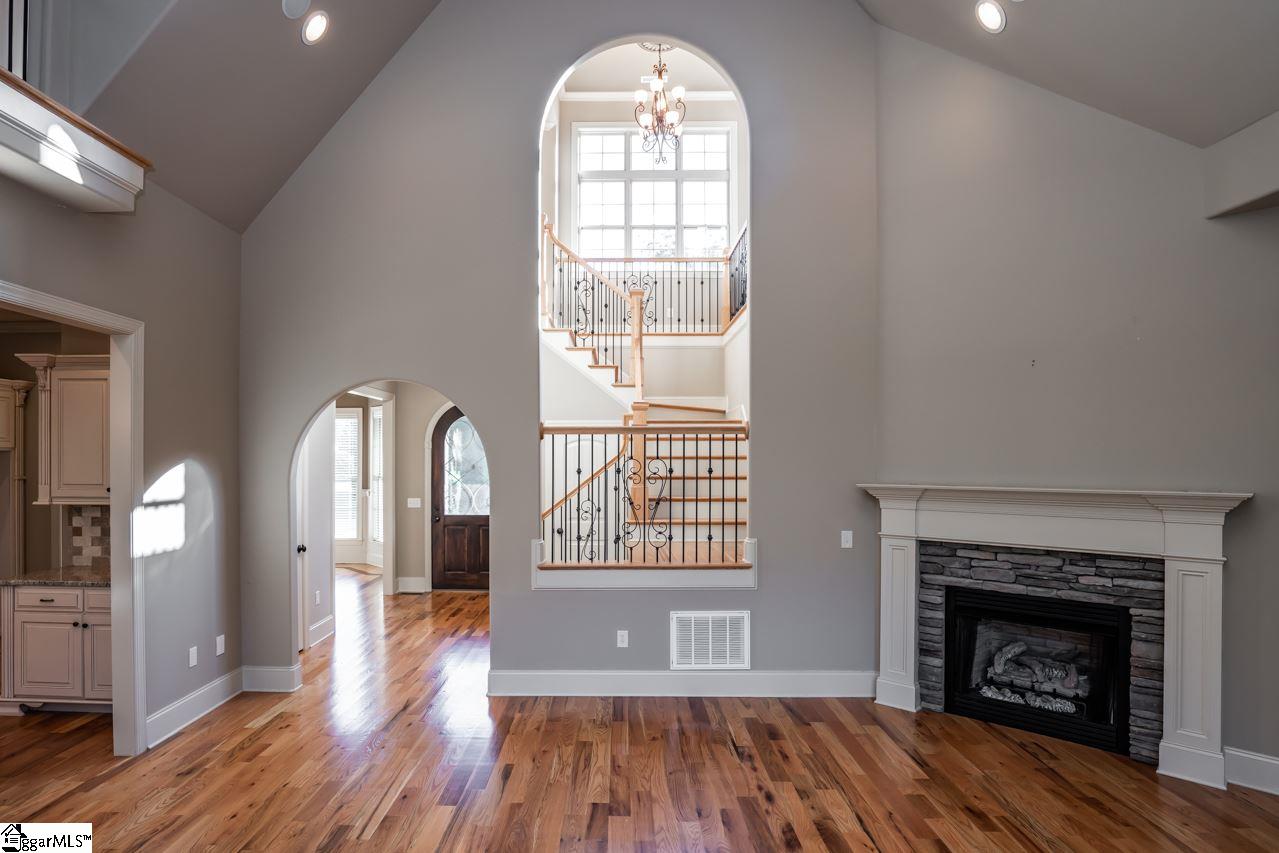 111 Beacon Hill Road Duncan, SC 29334 - Photo 18 of 35