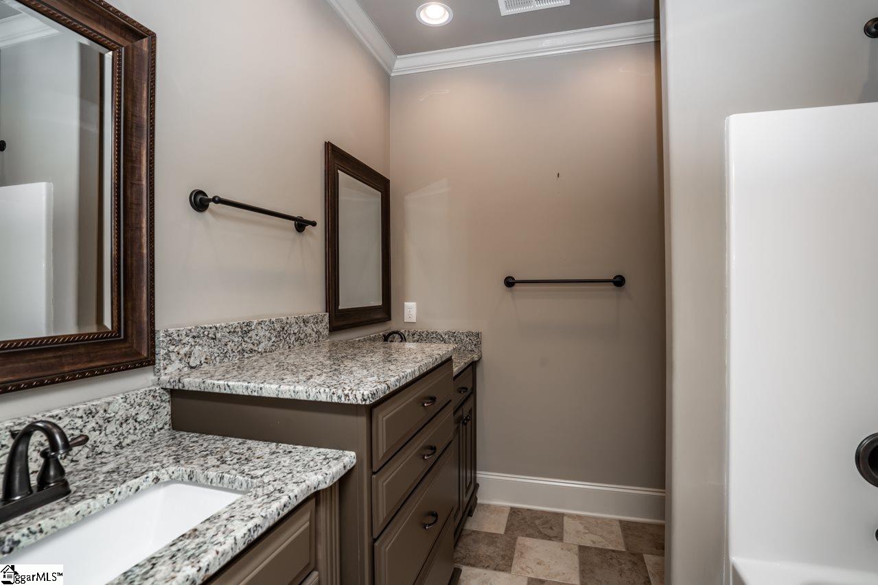111 Beacon Hill Road Duncan, SC 29334 - Photo 22 of 35