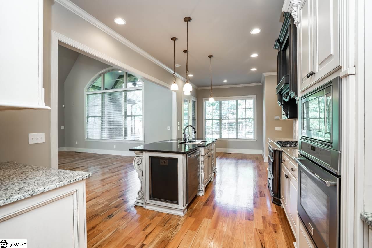 111 Beacon Hill Road Duncan, SC 29334 - Photo 5 of 35