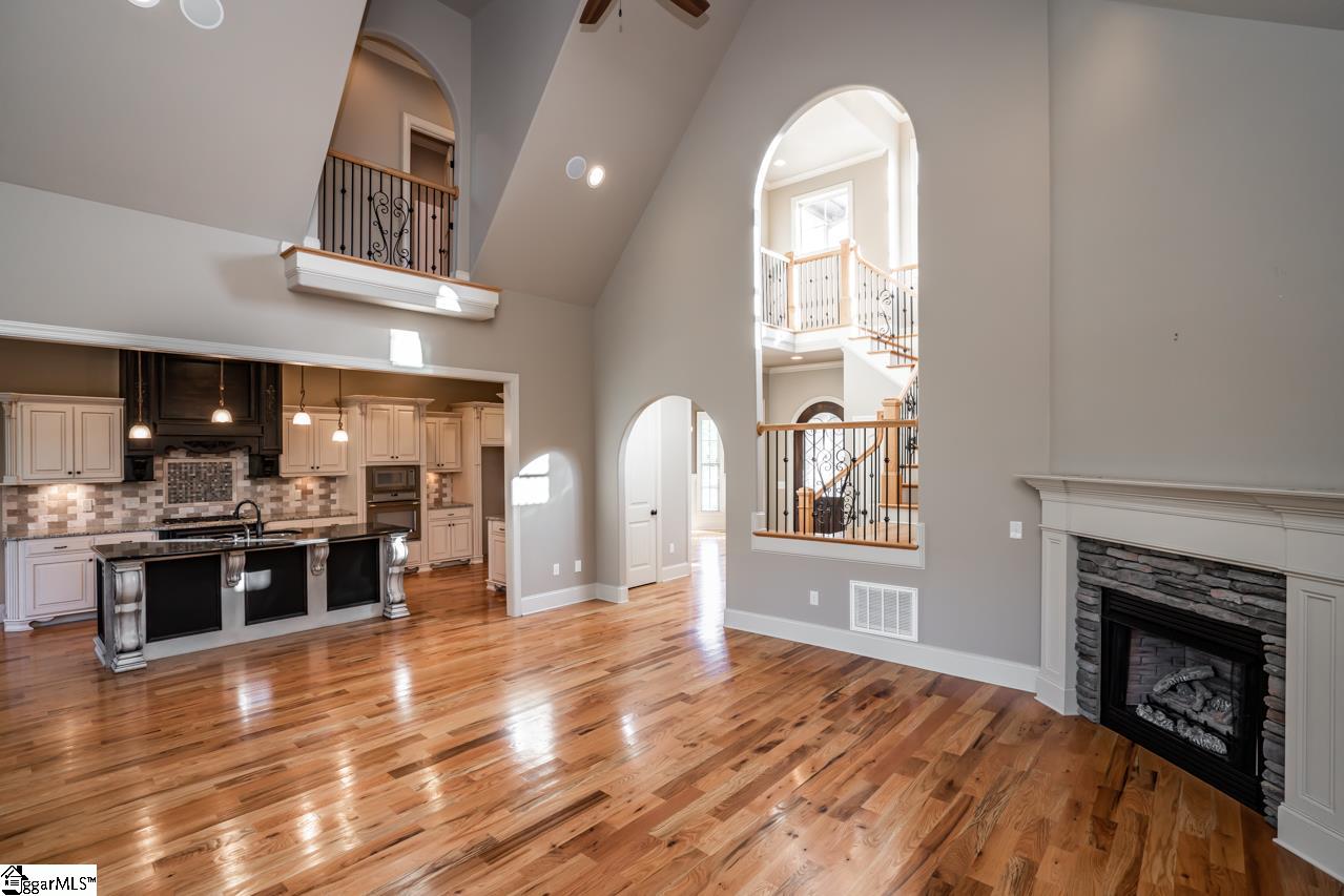 111 Beacon Hill Road Duncan, SC 29334 - Photo 6 of 35