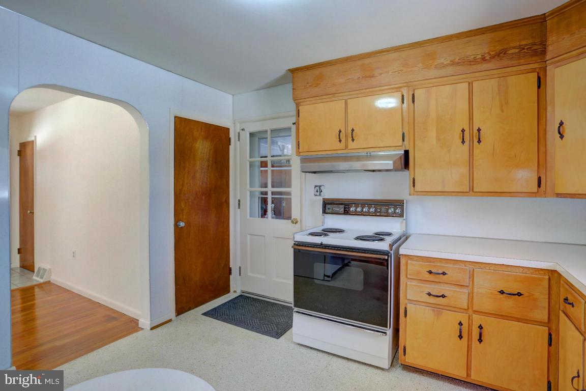 1553 Zarker Road Lancaster, PA 17601 - Photo 14 of 21
