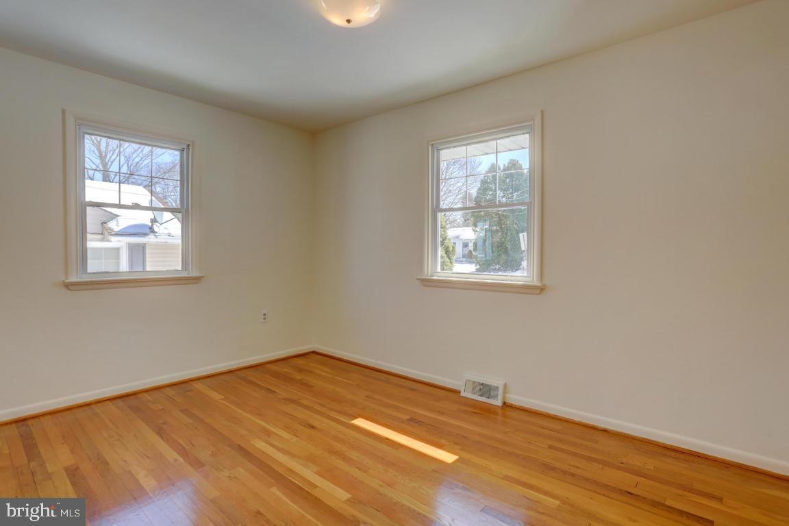 1553 Zarker Road Lancaster, PA 17601 - Photo 5 of 21