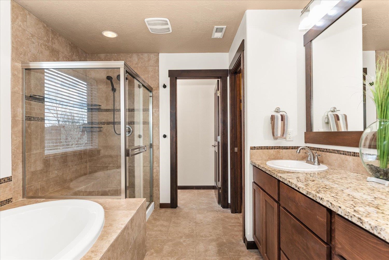 18020 East Daystar Road Spokane Valley, WA 99016 - Photo 12 of 48