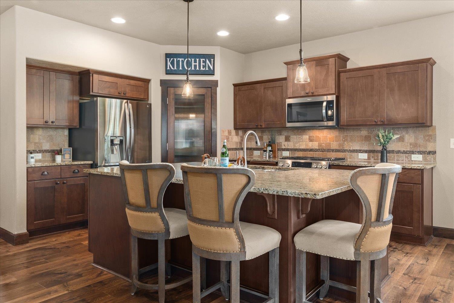 18020 East Daystar Road Spokane Valley, WA 99016 - Photo 7 of 48