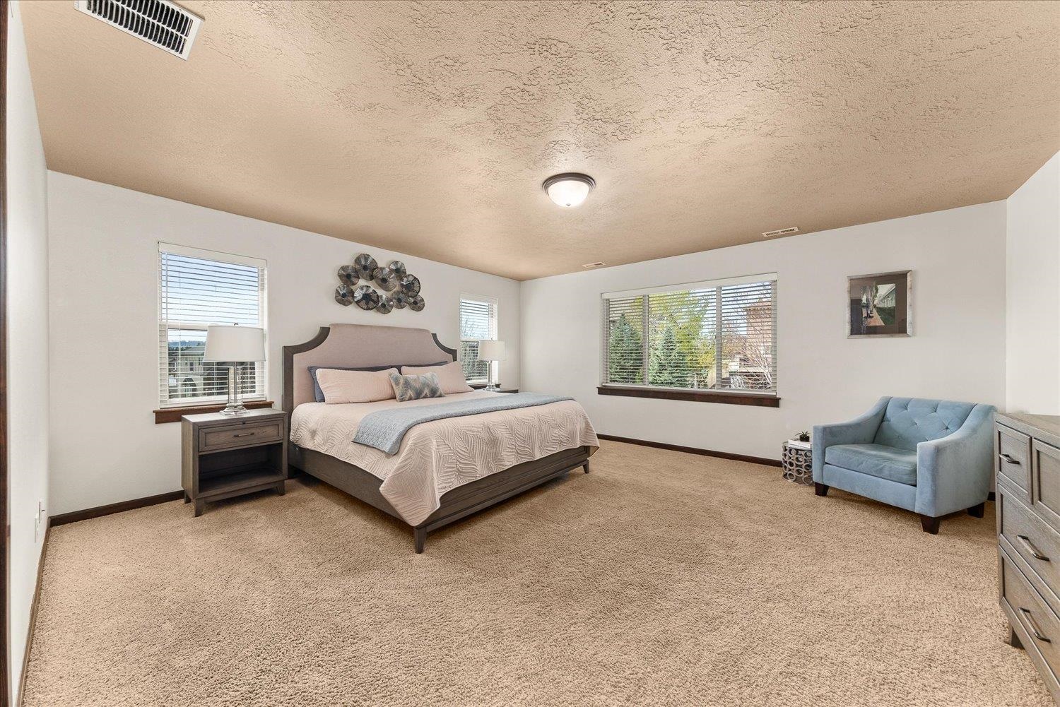 18020 East Daystar Road Spokane Valley, WA 99016 - Photo 9 of 48