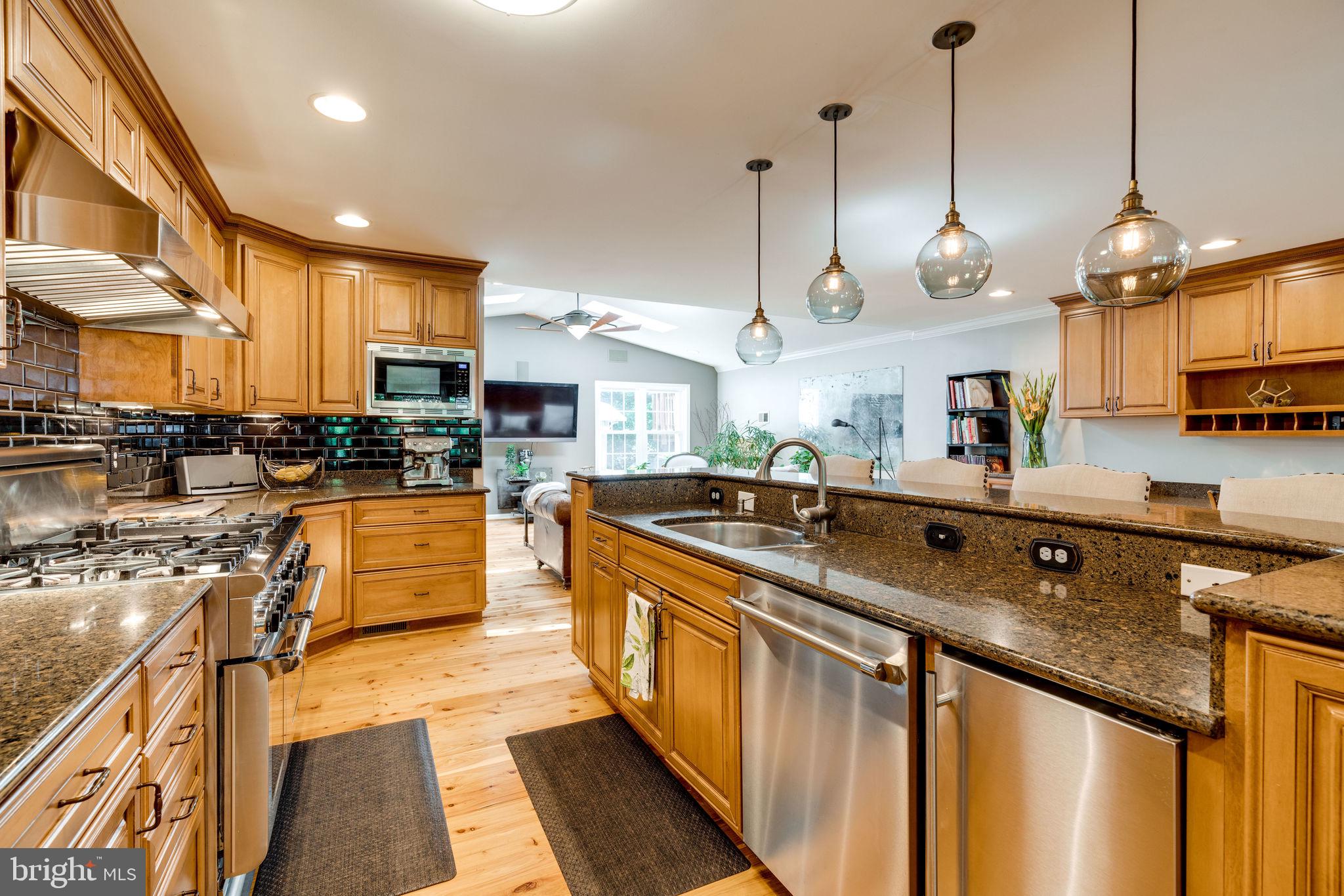 6219 Tyner Street Springfield, VA 22152 - Photo 13 of 53