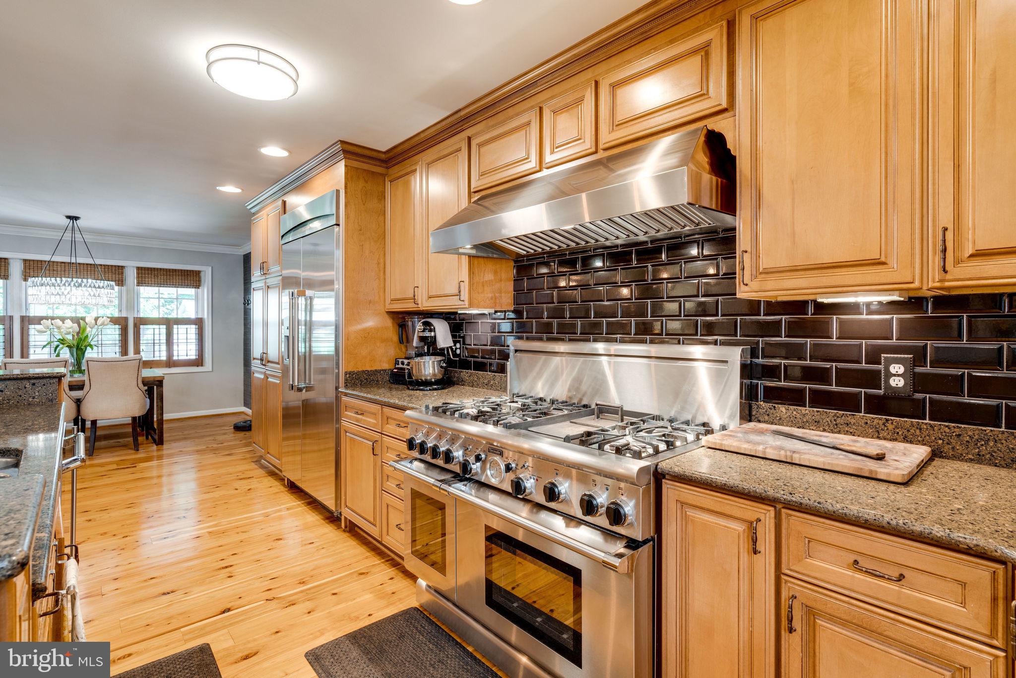 6219 Tyner Street Springfield, VA 22152 - Photo 4 of 53