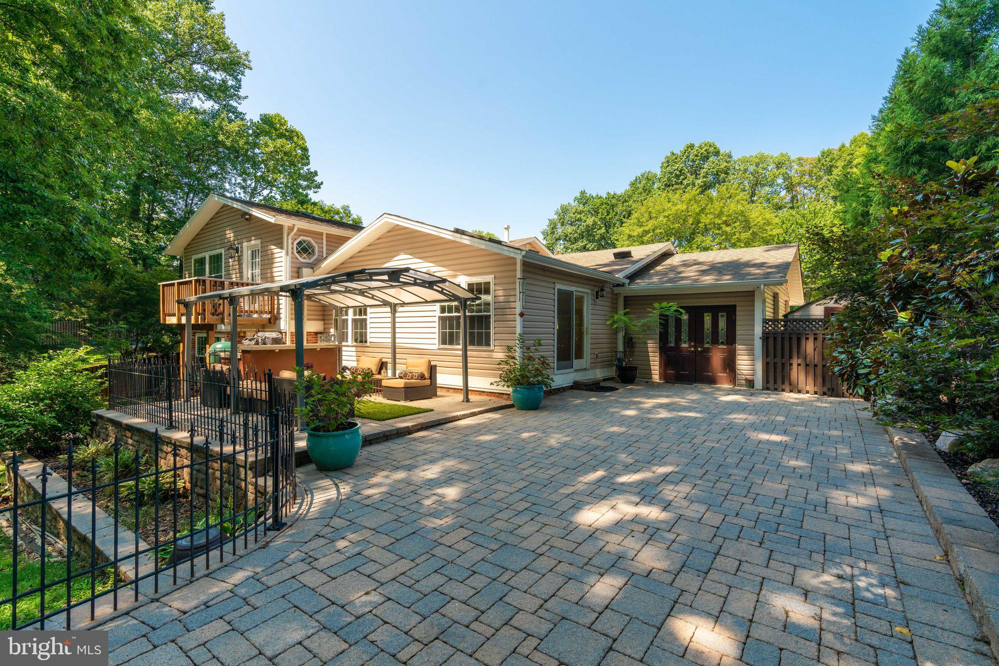 6219 Tyner Street Springfield, VA 22152 - Photo 46 of 53 Spacious Patio