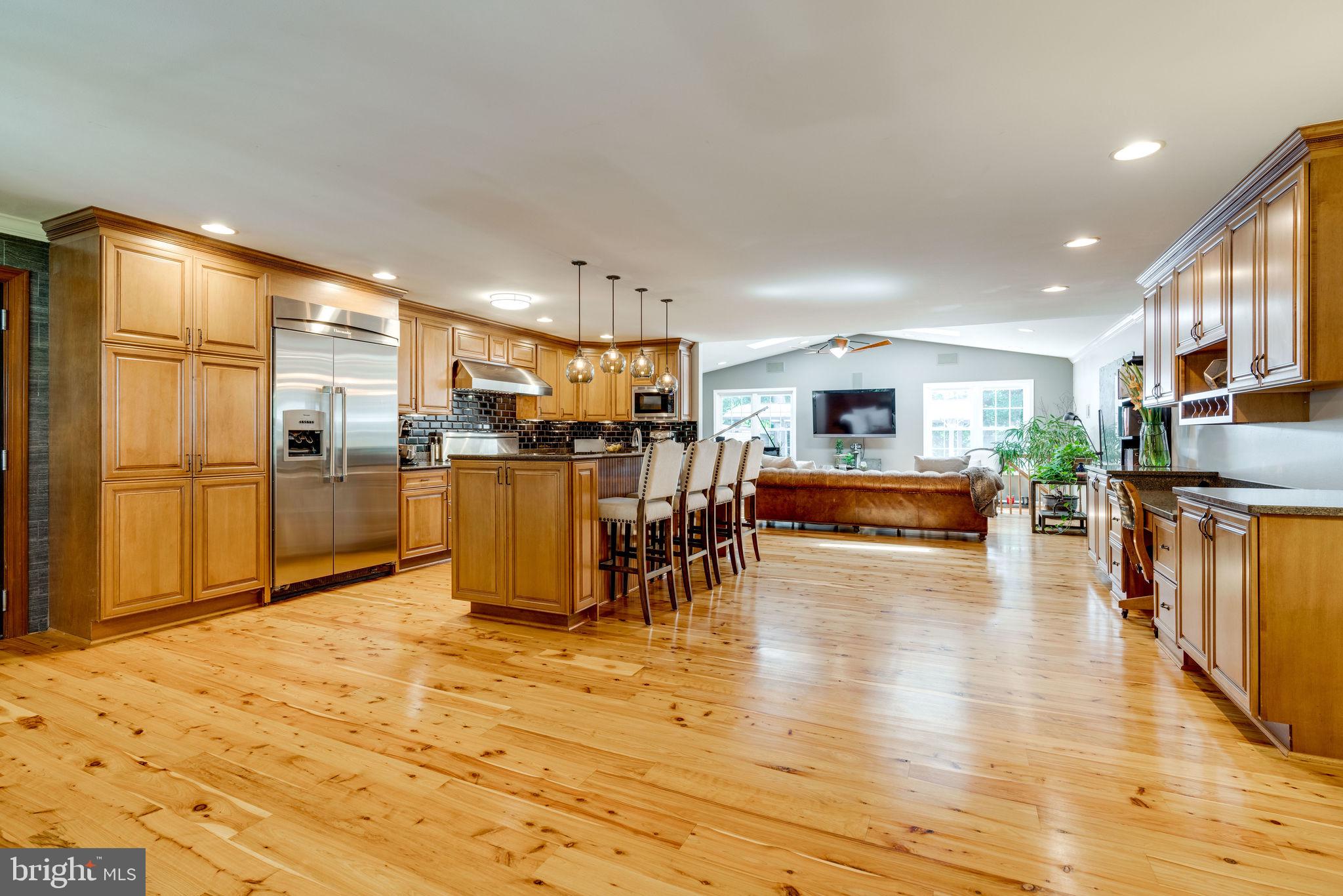 6219 Tyner Street Springfield, VA 22152 - Photo 10 of 53