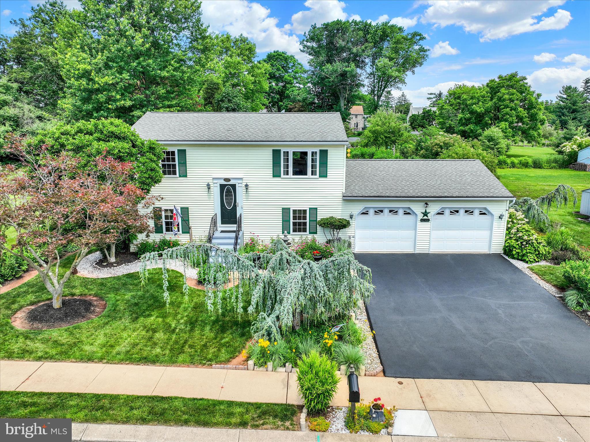 2437 Heather Road York, PA 17408 - Photo 39 of 44