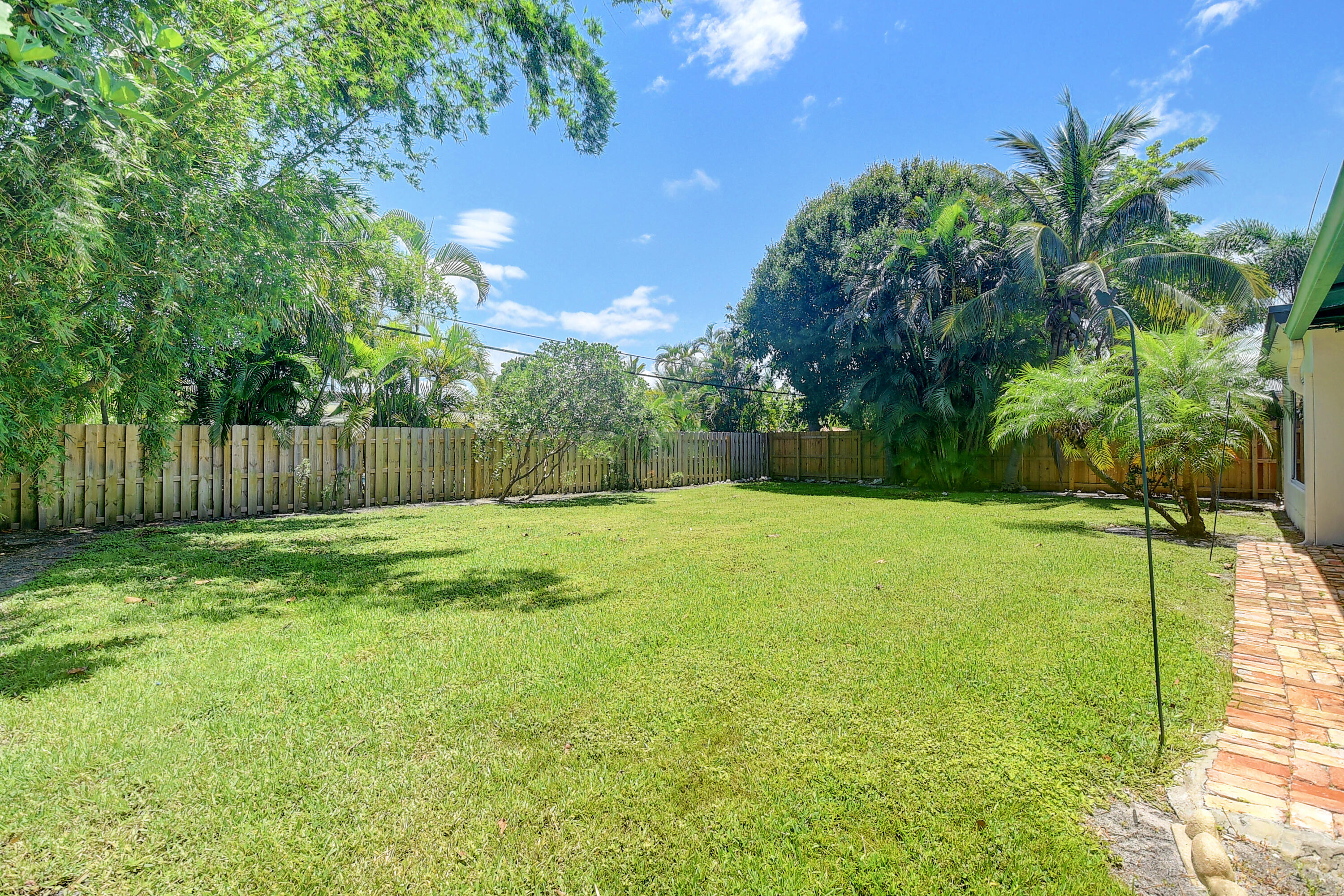 334 Northeast 28th Road Boca Raton, FL 33431 - Photo 30 of 34 32_dsc_3782_3_4_5_6