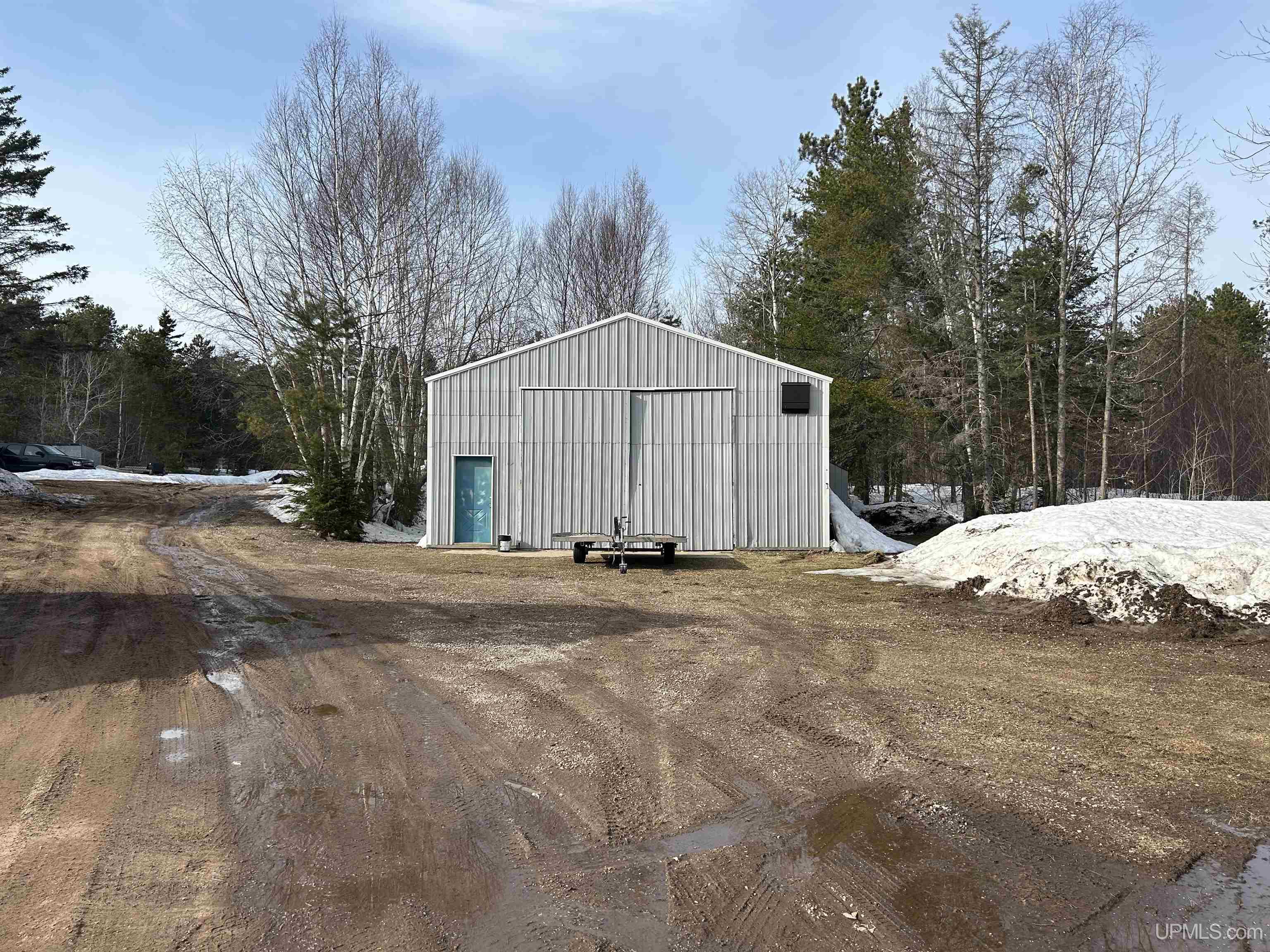 E9734 Old Indiantown Road Munising, MI 49862 - Photo 17 of 32