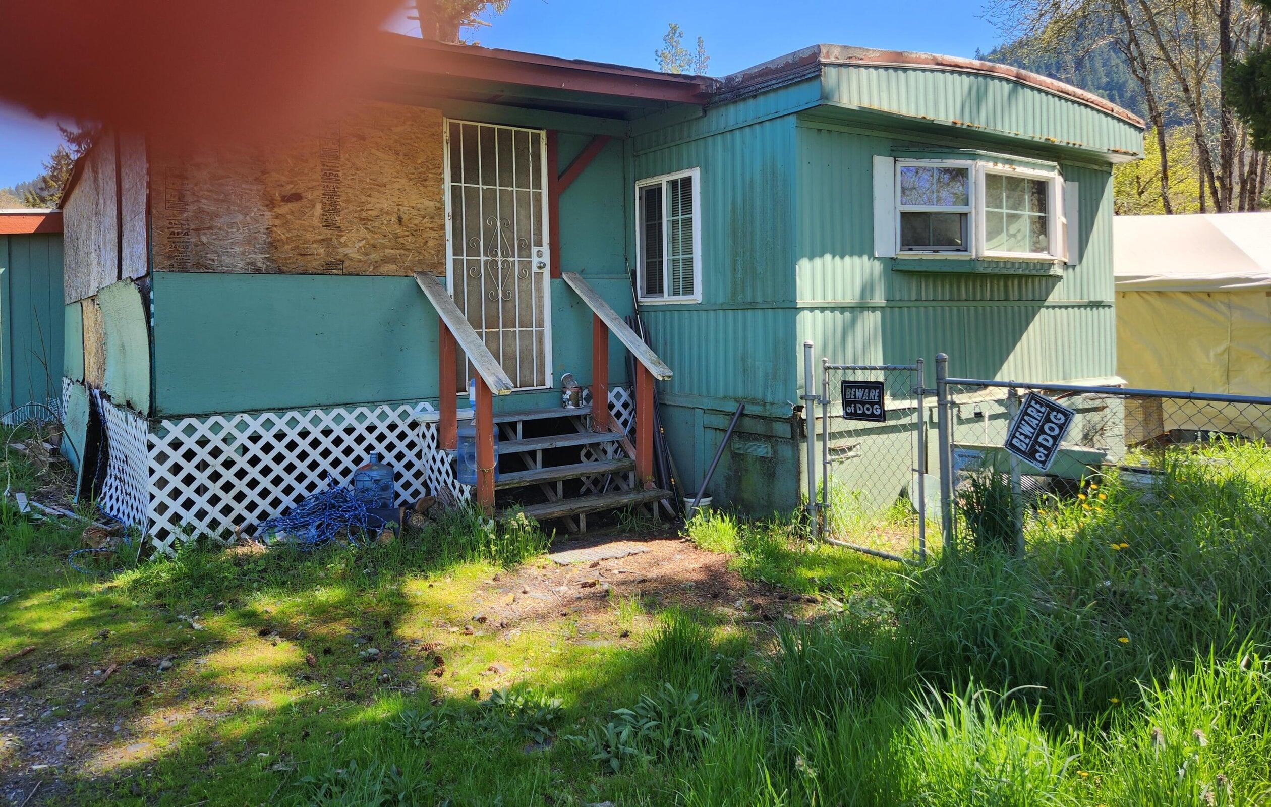 967 Placer Road Wolf Creek, OR 97497 - Photo 2 of 12 20230428230518576276000000-o