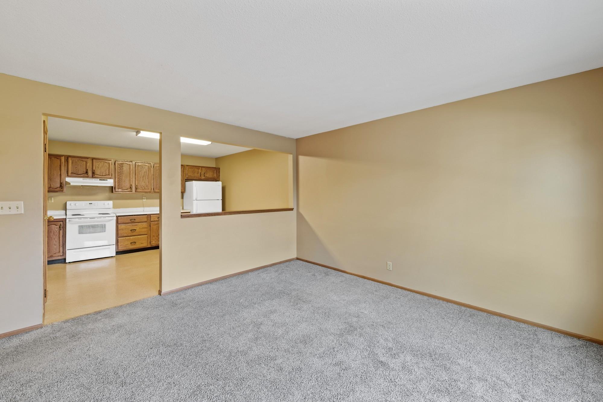 755 Sandhill Point Road, Unit BB Hudson, WI 54016 - Photo 5 of 14 Gallery Image 5