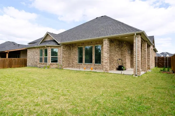 $3,100 | 1819 Navarre Way, Rockwall, TX 75032