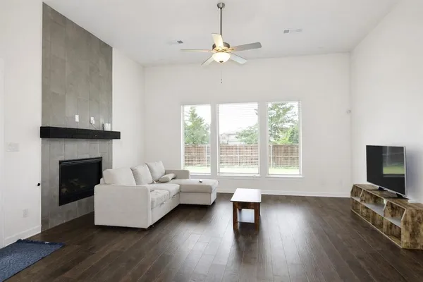 $3,100 | 1819 Navarre Way, Rockwall, TX 75032