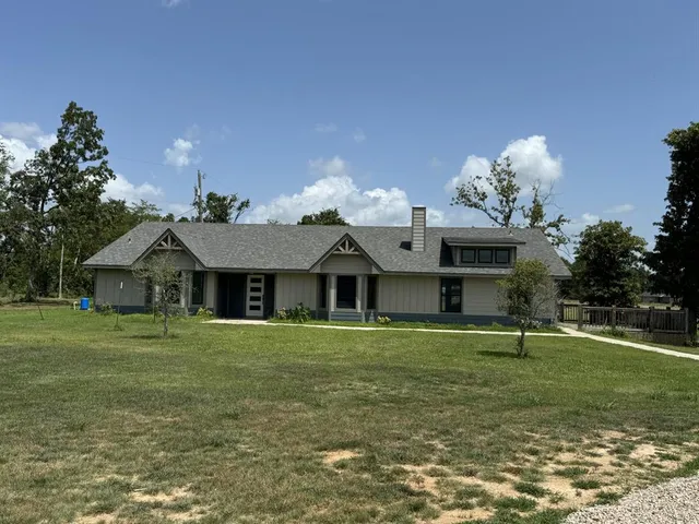 $389,000 | 520 County Road, Powderly, TX 75473