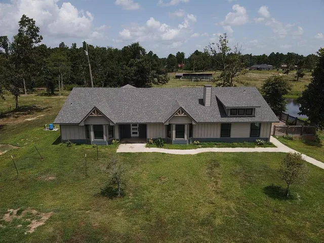 $389,000 | 520 County Road, Powderly, TX 75473