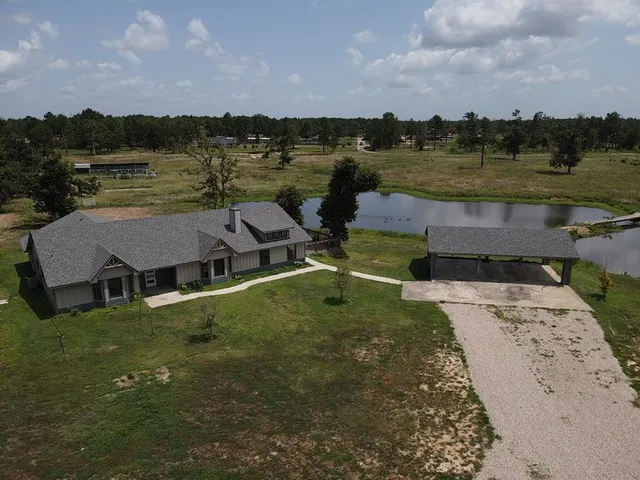 $389,000 | 520 County Road, Powderly, TX 75473