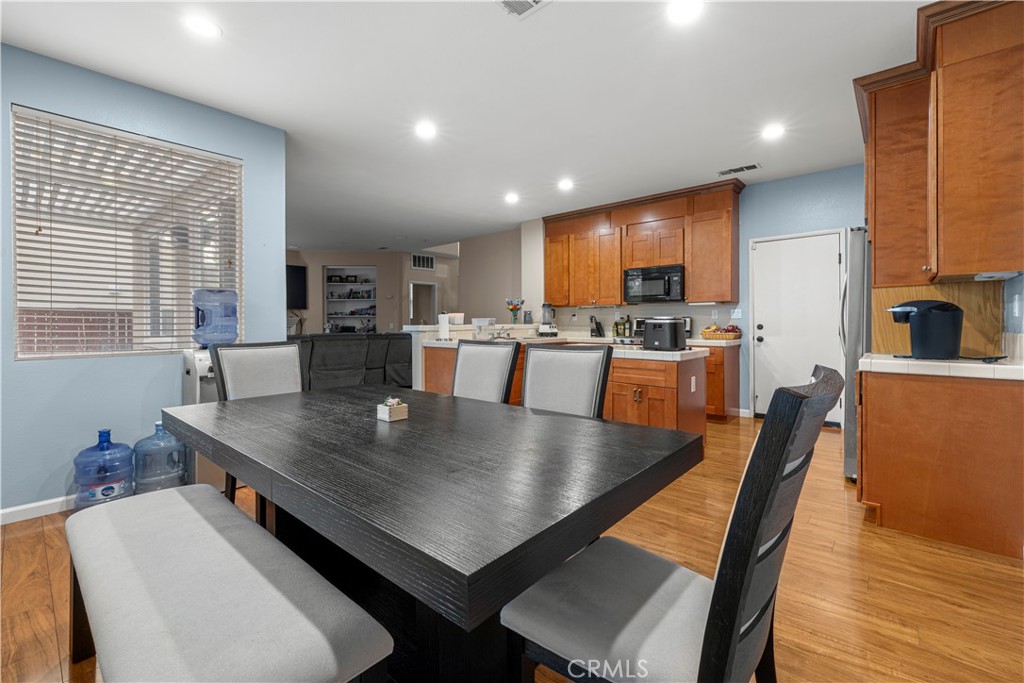 1217 Strand Way Perris, CA 92571 - Photo 21 of 54