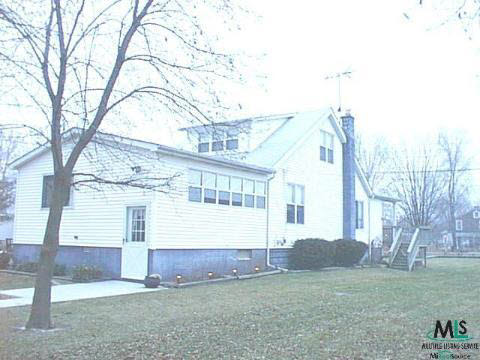 419 Pte Algonac, MI 48001 - Photo 2 of 5 475386-1.JPG