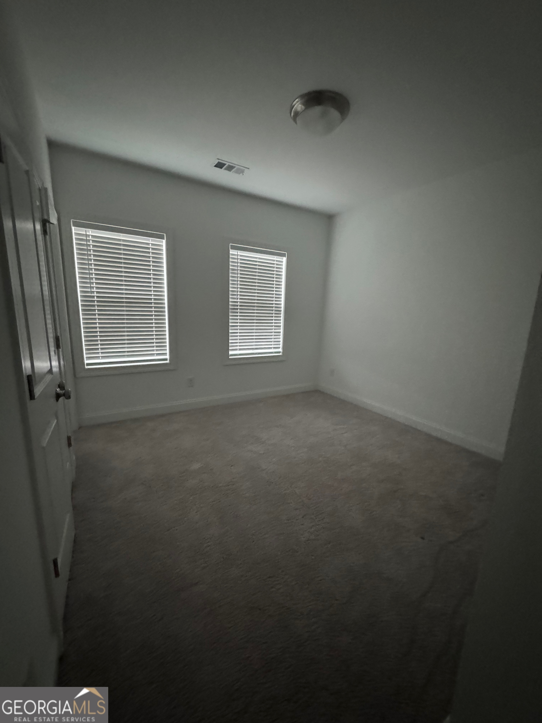 4400 Sims Park Suwanee, GA 30024 - Photo 6 of 19