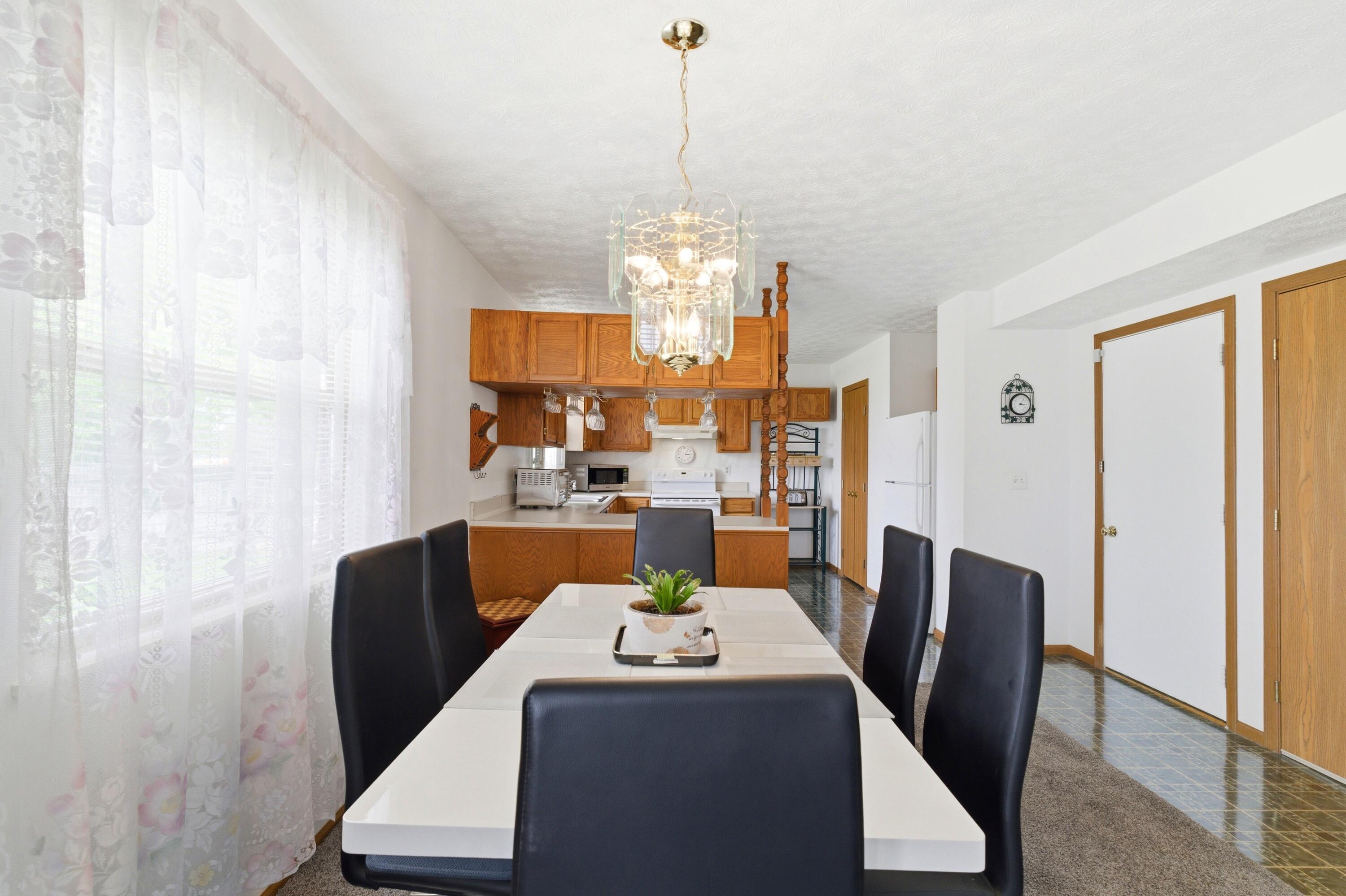 2742 Woodcroft Road Columbus, OH 43204 - Photo 10 of 38