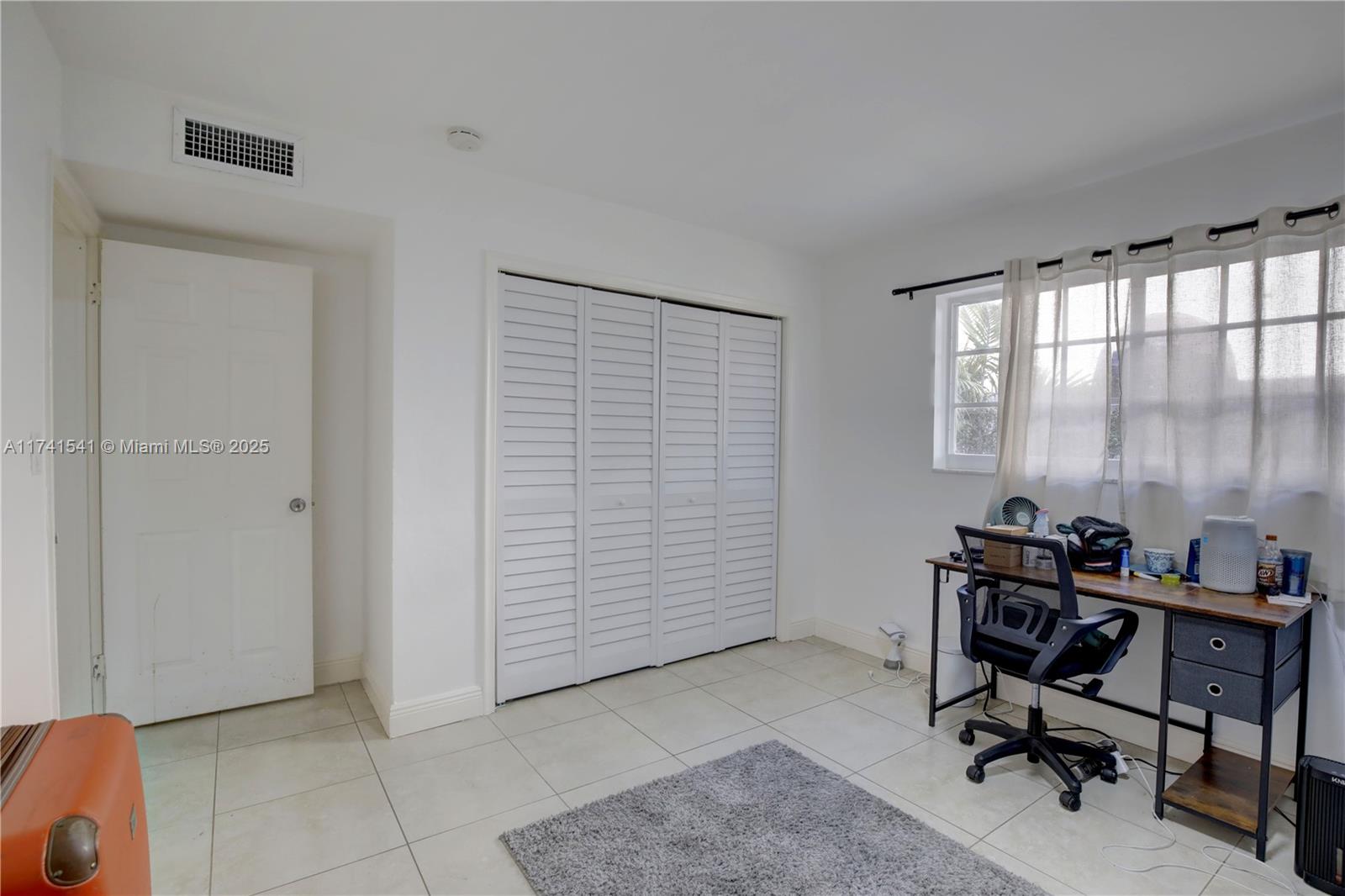 4995 Ponce De Leon Coral Gables, FL 33146 - Photo 22 of 92