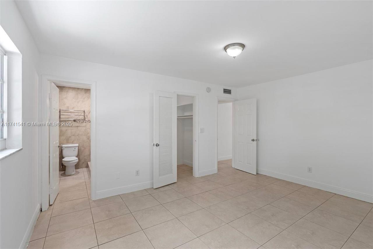 4995 Ponce De Leon Coral Gables, FL 33146 - Photo 46 of 92