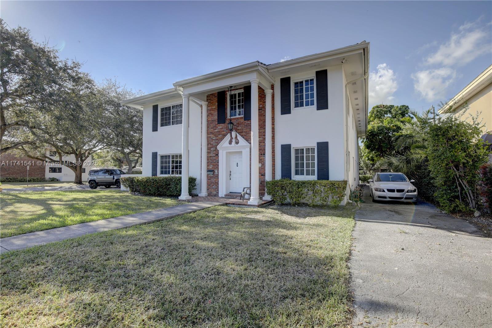 4995 Ponce De Leon Coral Gables, FL 33146 - Photo 6 of 92